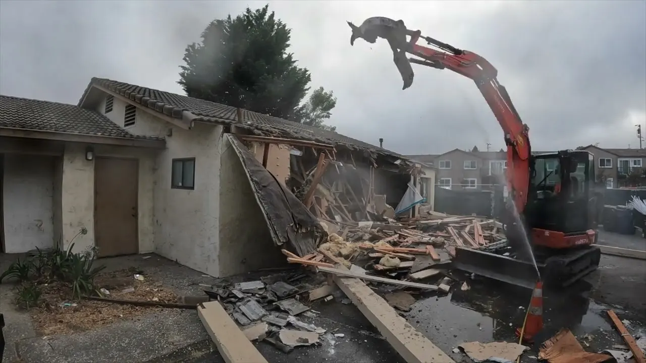 Video thumbnail: House Demolition in Sacramento